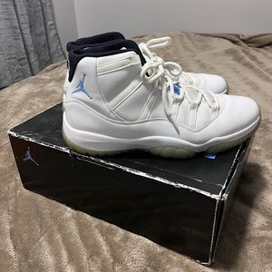 Jordan 12 legend blues